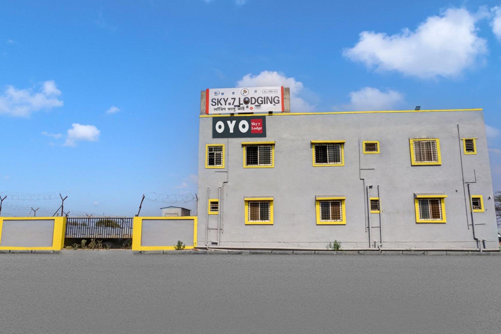 Hotel O Sky 7 Lodge Pimpalwandi Exteriér fotografie